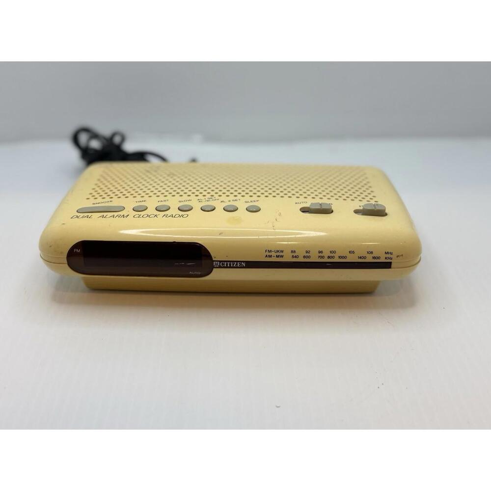 VINTAGE RARE CITIZEN BEDSIDE ALARM CLOCK RADIO RARE